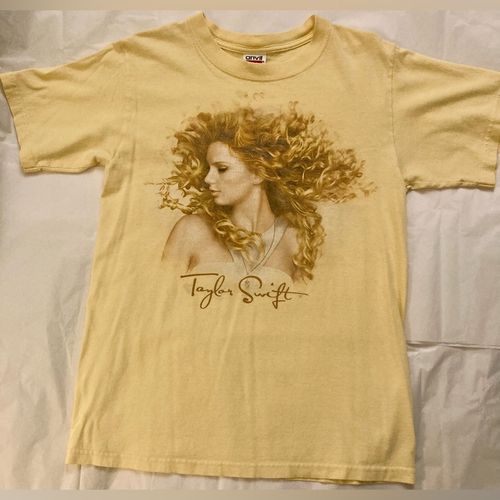 Taylor Swift Fearless tee